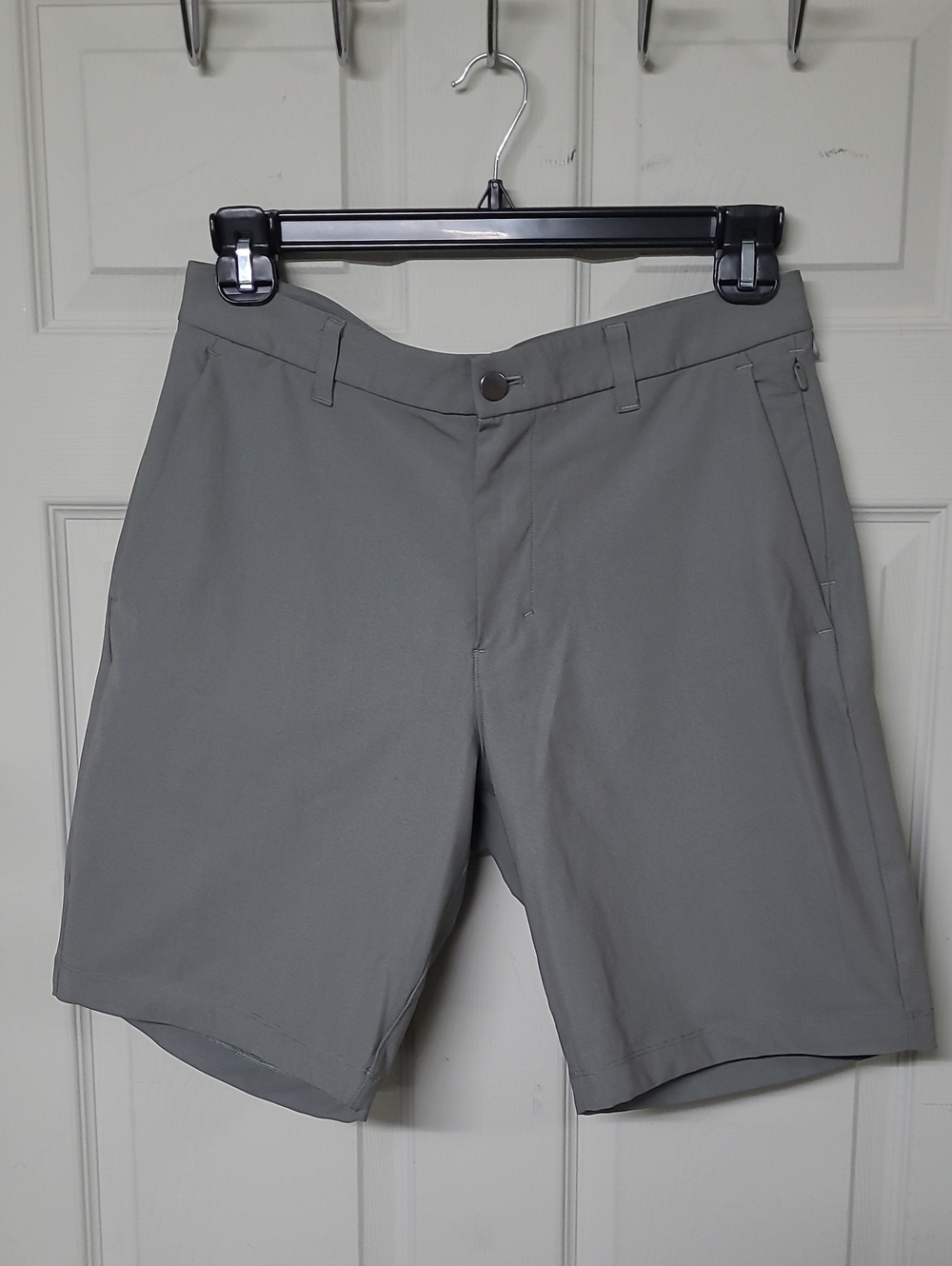 Lululemon Commission 9" Shorts Grey Sage Size 32 Like New S/N M7B96S
